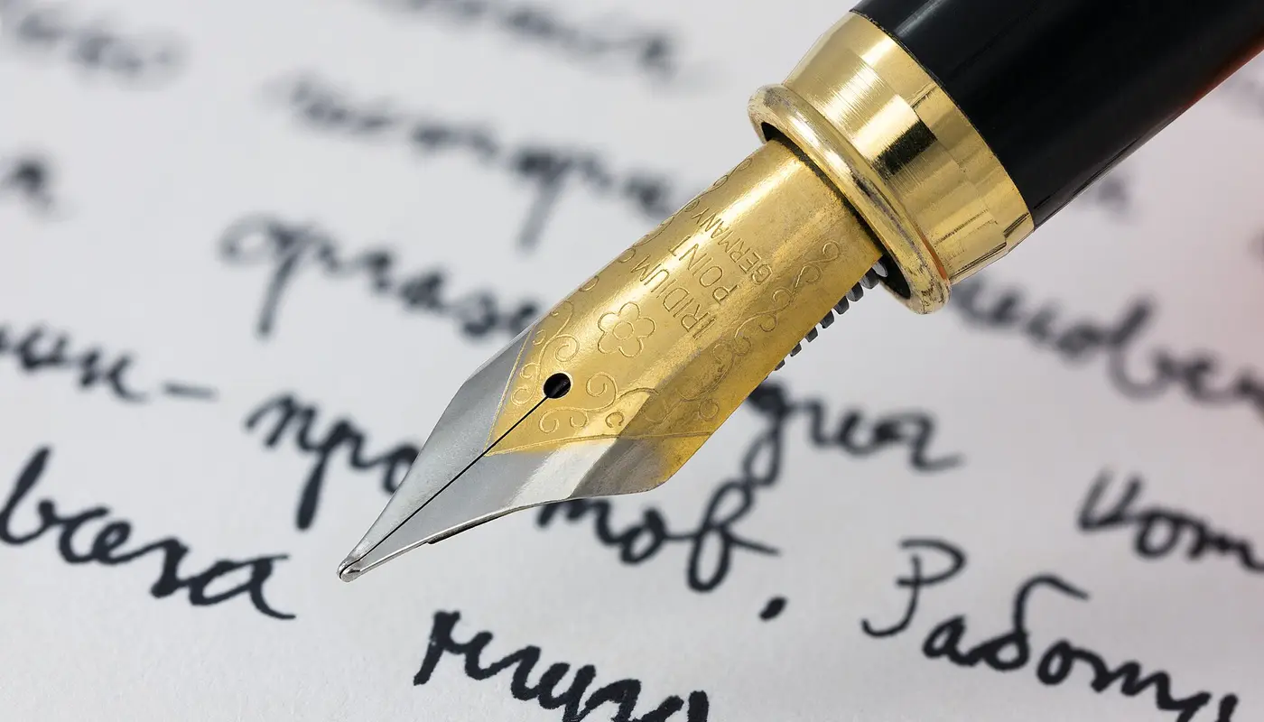 Fountain pen writing (literacy)